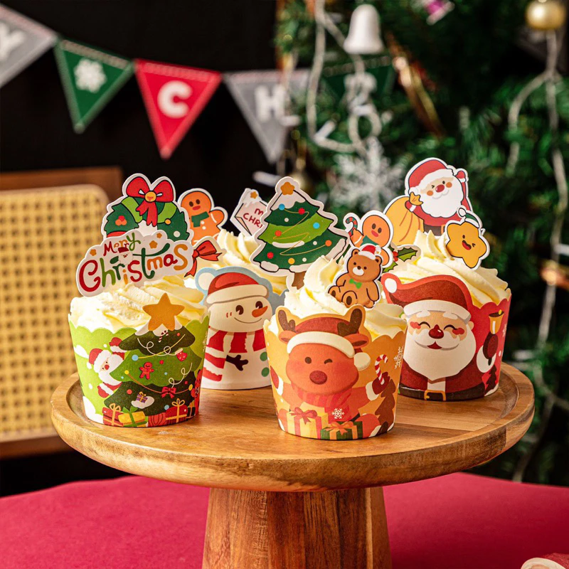 ถ้วยมัฟฟินปาเน็ตโทน คละลาย Christmas Size S (60x60 cm.)50 ใบ (09-9334)