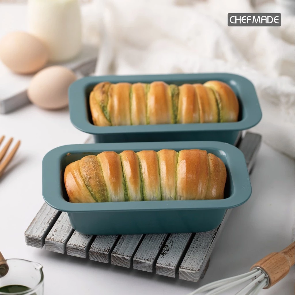 Chefmade WK10021-Non Stick Small Loaf Pan 181 x 102 x 47 mm.(Green) (12-8676)