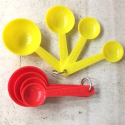 ชุดช้อนตวงพลาสติก 4 ชิ้น คละสี Measuring Spoon set 4 pcs. (12-0074)