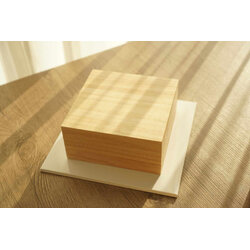 แท่นไม้ฝึกปาดและตกแต่งเค้ก ทรงเหลี่ยม 14x6.5 cm. Wooden Cake Block for Practice (Square) 14 x 6.5 cm. (12-8458)