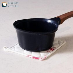 ที่รองหม้อ ผ้าลินิน Beyond Kitchen Pot Holder 8 x 8 '' (12-8526)