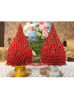 พานพุ่มดอกกุหลาบ ประดิษฐ์จากดิน [5.5 นิ้ว 2,500 บาท/คู่]