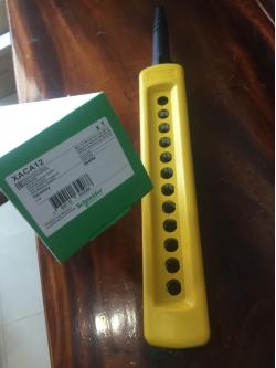 เฉพาะเปลือก 12 ปุ่ม ยี่ห้อชไนเดอร์แท้. นำเข้าจากยุโรป. ใช้นาน ทน อึด