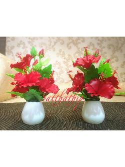 แจกันดอกชบา - ดอกชบาประดิษฐ์ - แจกันดอกชบาสีแดง (ข้างละ 7 ดอก) ประดิษฐ์จากดิน - แจกันดอกชบาประดิษฐ์