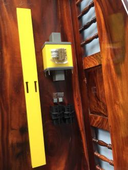 LINE FEED สำหรับ ราง 4 ช่อง /ชุดต่อทองแดง 4P พร้อมกล่อง line feed/ชุดเข้าสายกลางราง 4 P