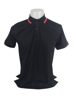 เสื้อโปโลสีดำ