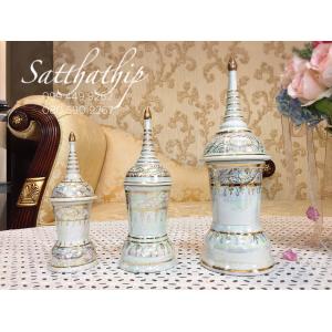 โถเบญจรงค์/โกศอัฐิ