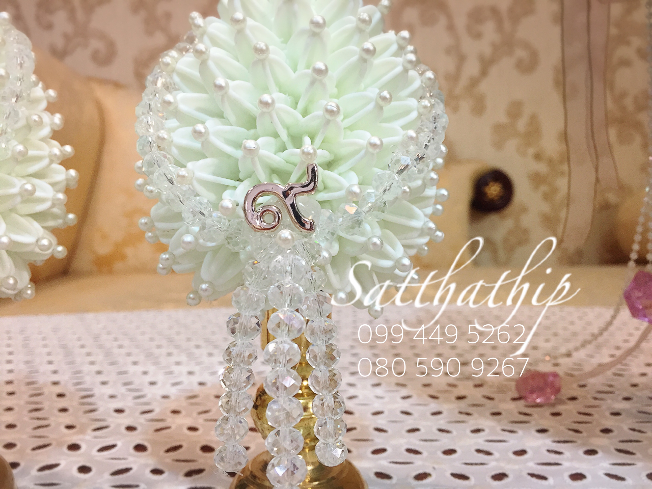 พานพุ่ม - พานพุ่มสักการะ - พานพุ่มดอกรัก - พานพุ่มดอกรักประดิษฐ์ (พลาสติก) - พานพุ่มสีขาว - Panpum