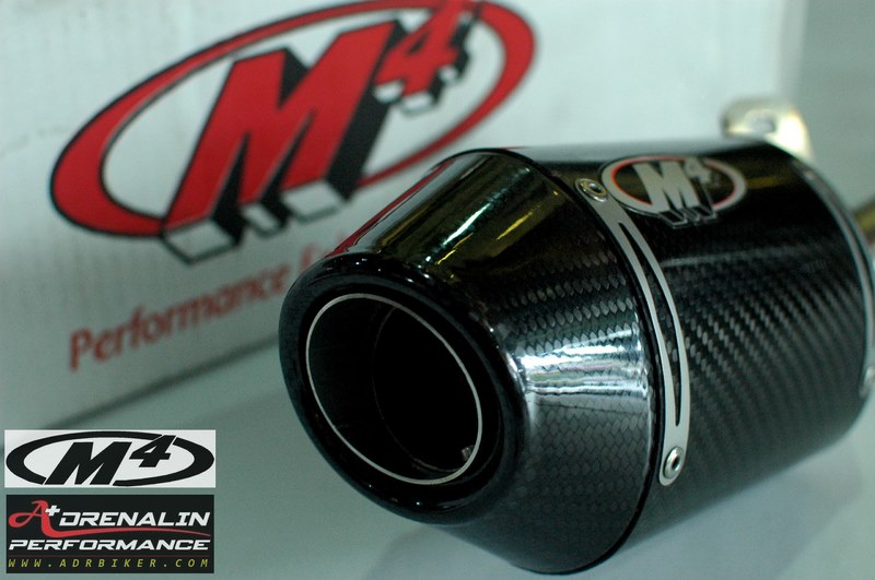 ท่อ M4 STREET SLAYER (shorty) carbon สลิปออน สำหรับ R3 (For Exhibition only)