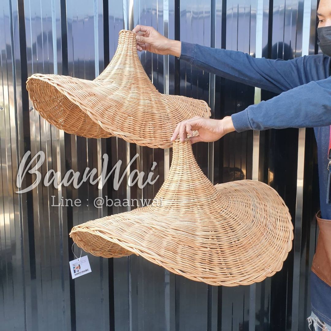 โคมไฟหวายทรงหมวก สานทึบ มี 3 ขนาด