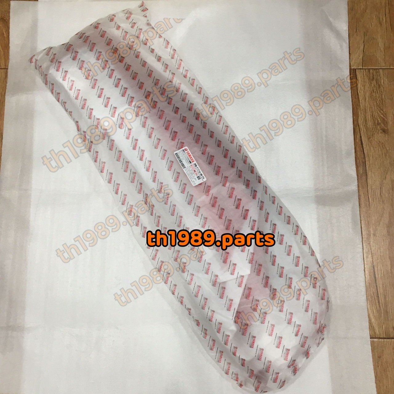 B8B-F171M-00-P3 ฝาครอบตัวบนสีแดง ข้างขวา R 1671 GRAND FILANO HYBRID 2018 อะไหล่แท้ YAMAHA