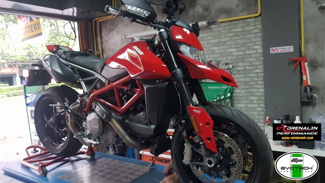 Evotech การ์ดหม้อน้ำ (Radiator guard) สำหรับ HyperMotard 950