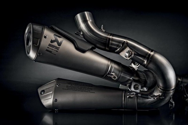 ท่อ Akrapovic Slip on และ ฟูล สำหรับ Street fighter V4 2019+ (For Exhibition only)