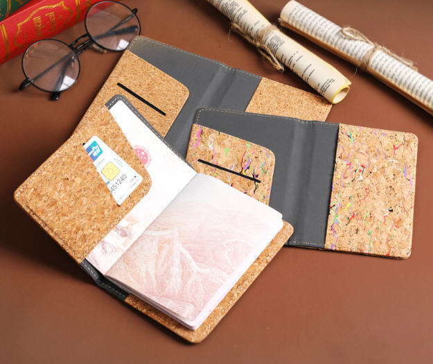 ซองใส่พาสปอร์ตไม้ก๊อก+PU,กระเป๋าใส่พาสปอร์ต,กระเป๋าใส่passport,กระเป๋าอเนกประสงค์