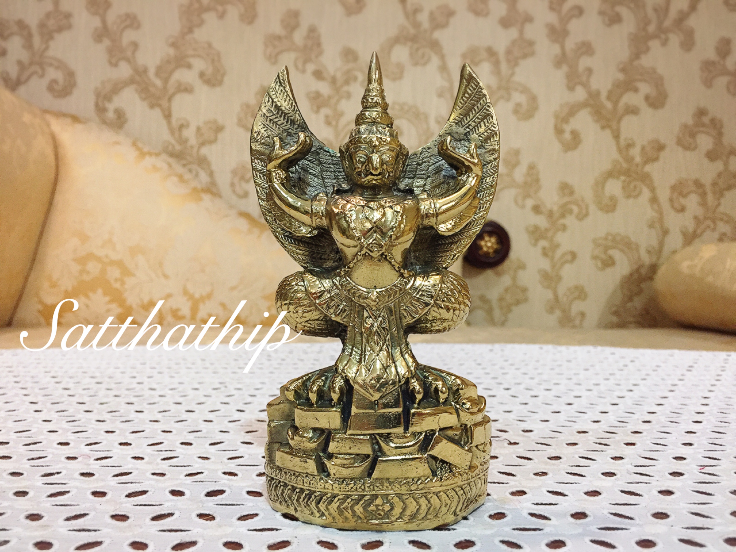 พญาครุฑ (ทองเหลือง) - Garuda