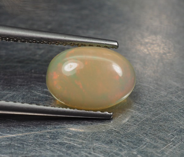 โอปอลหลากสี (Opal) 1.30 กะรัต