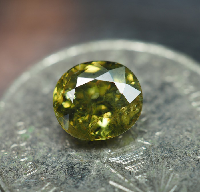 พลอยแท้สฟีน (Sphene) 1.40 กะรัต
