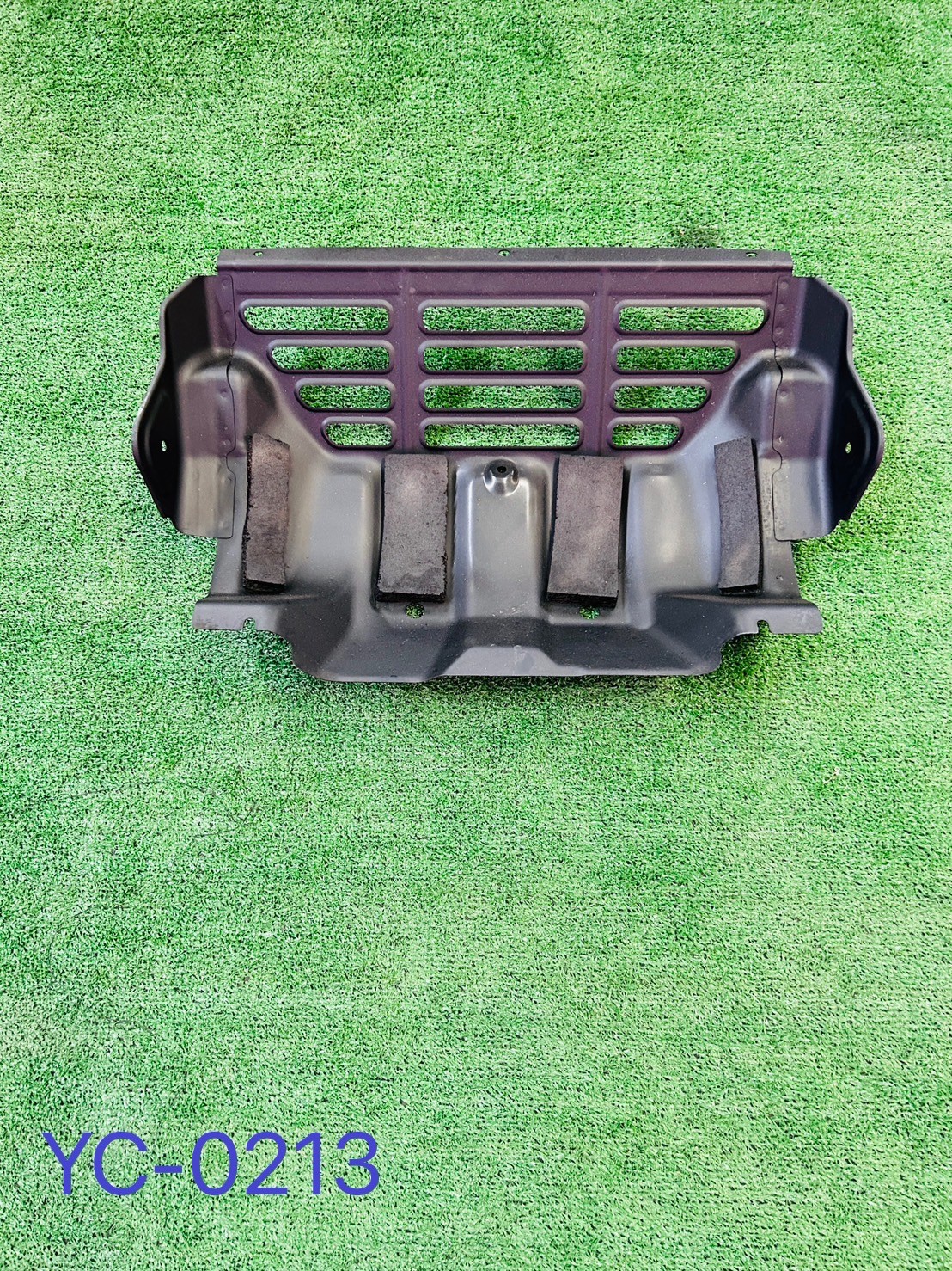 เหล็กกันฝุ่นใต้เครื่อง Mitsubishi Triton 2015-22 แท้ถอด