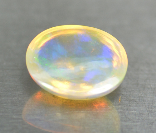 โอปอหลากสี (Multi Opal) 1.84 กะรัต