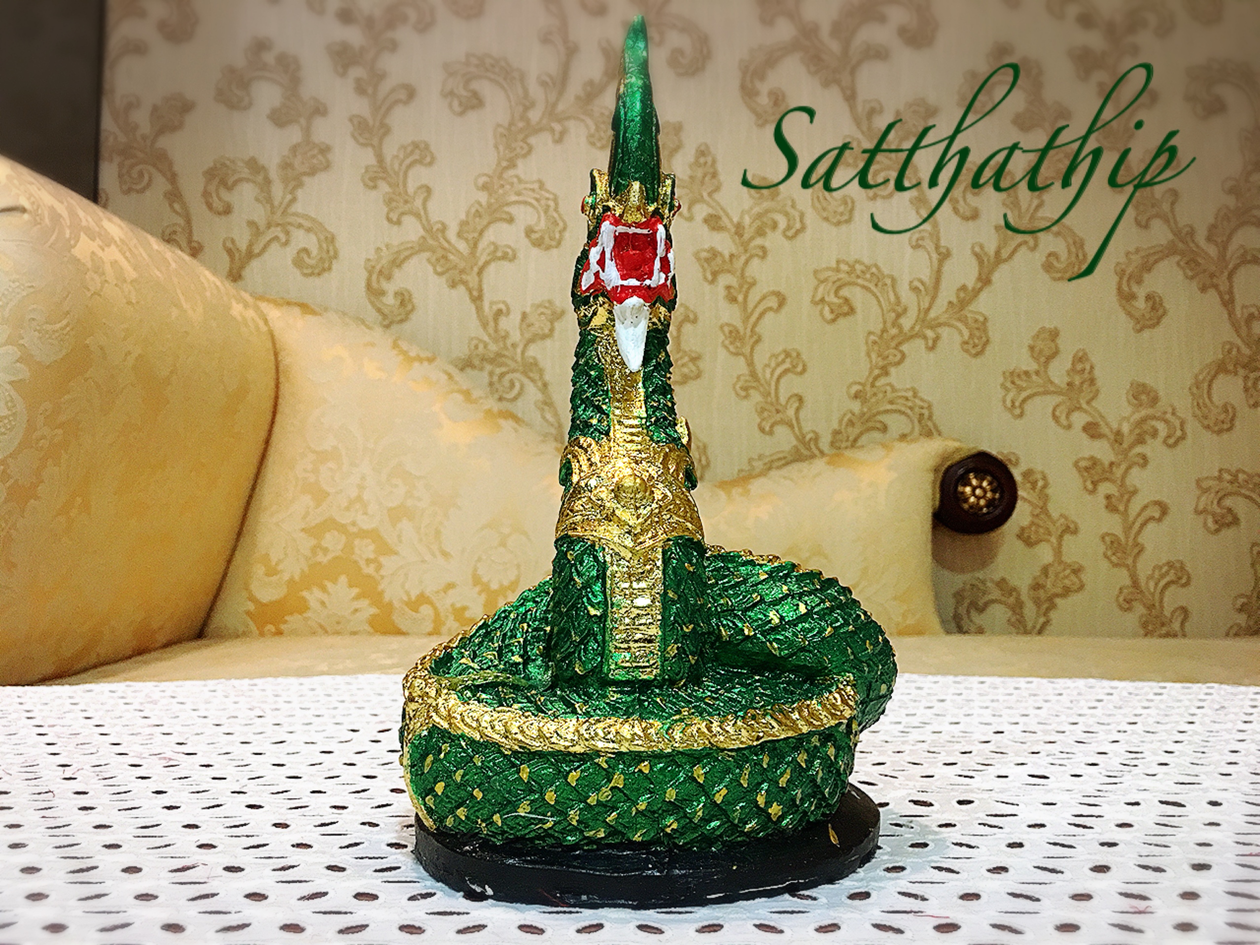 พญานาค (เซรามิก ลงสี) - Nāga