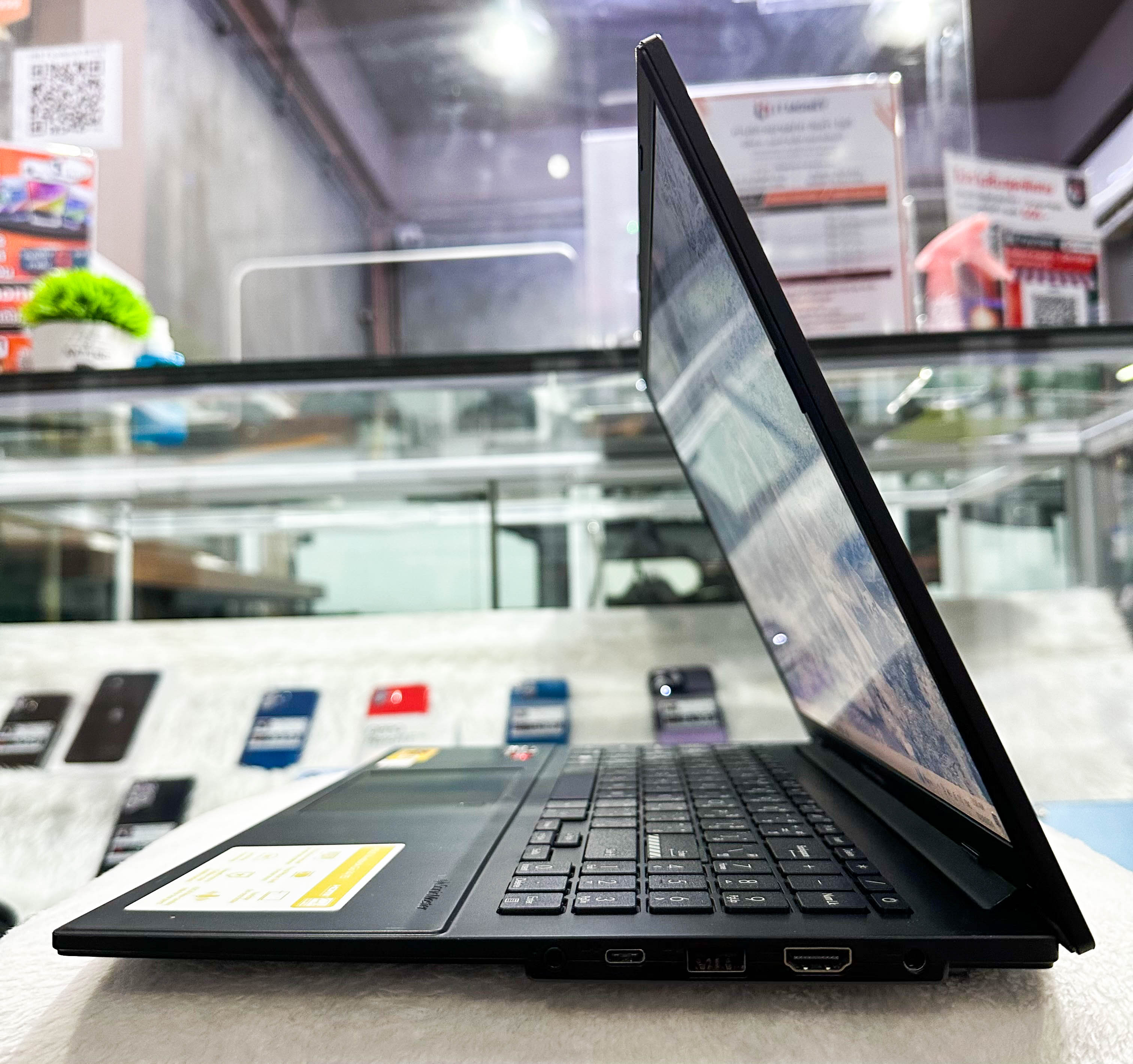 ASUS VIVOBOOK GO 15 M1504FA-NJ501WS (MIXED BLACK)