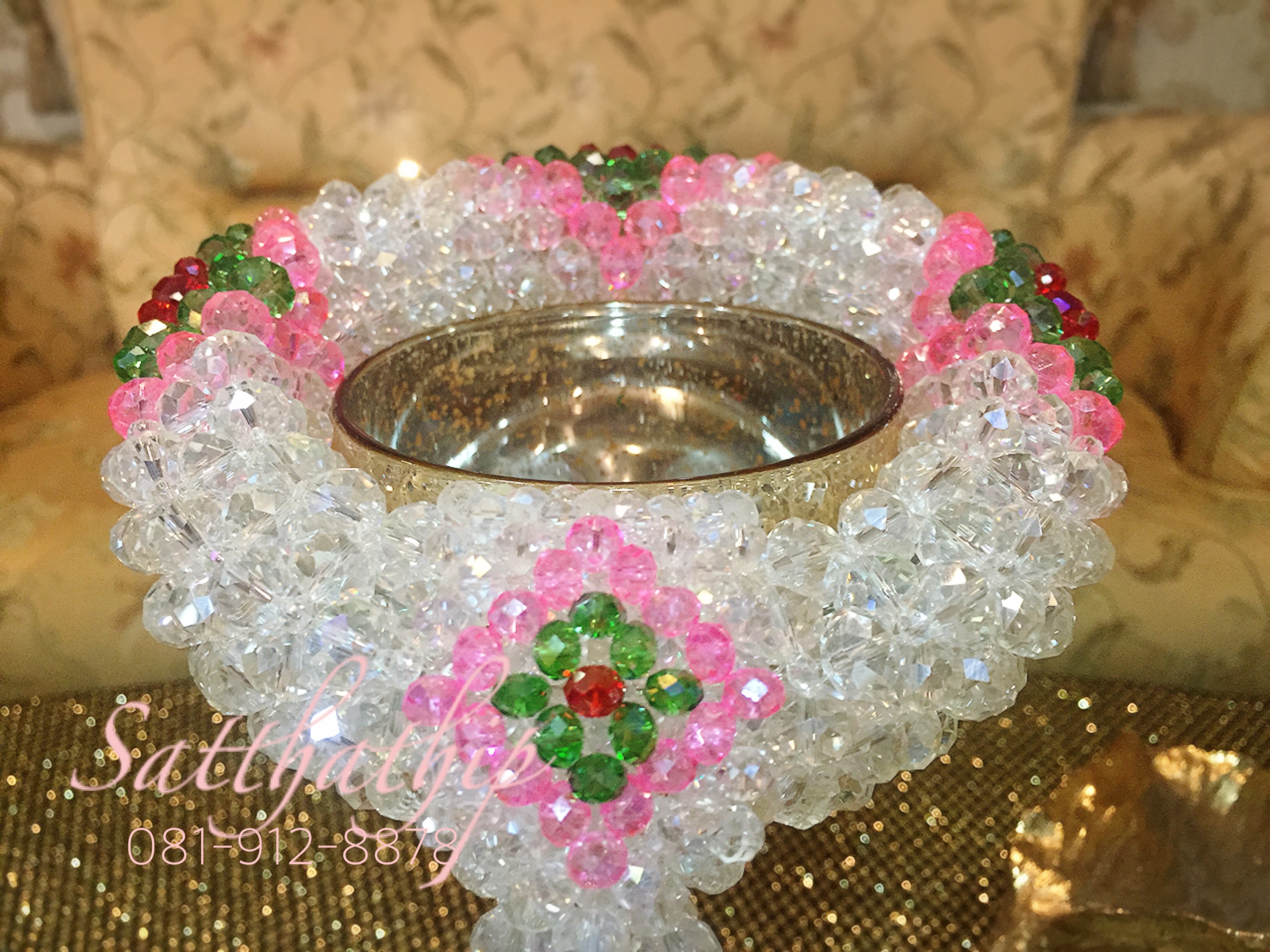 พวงมาลัยคริสตัล สีโทนชมพู - Crystal Garland