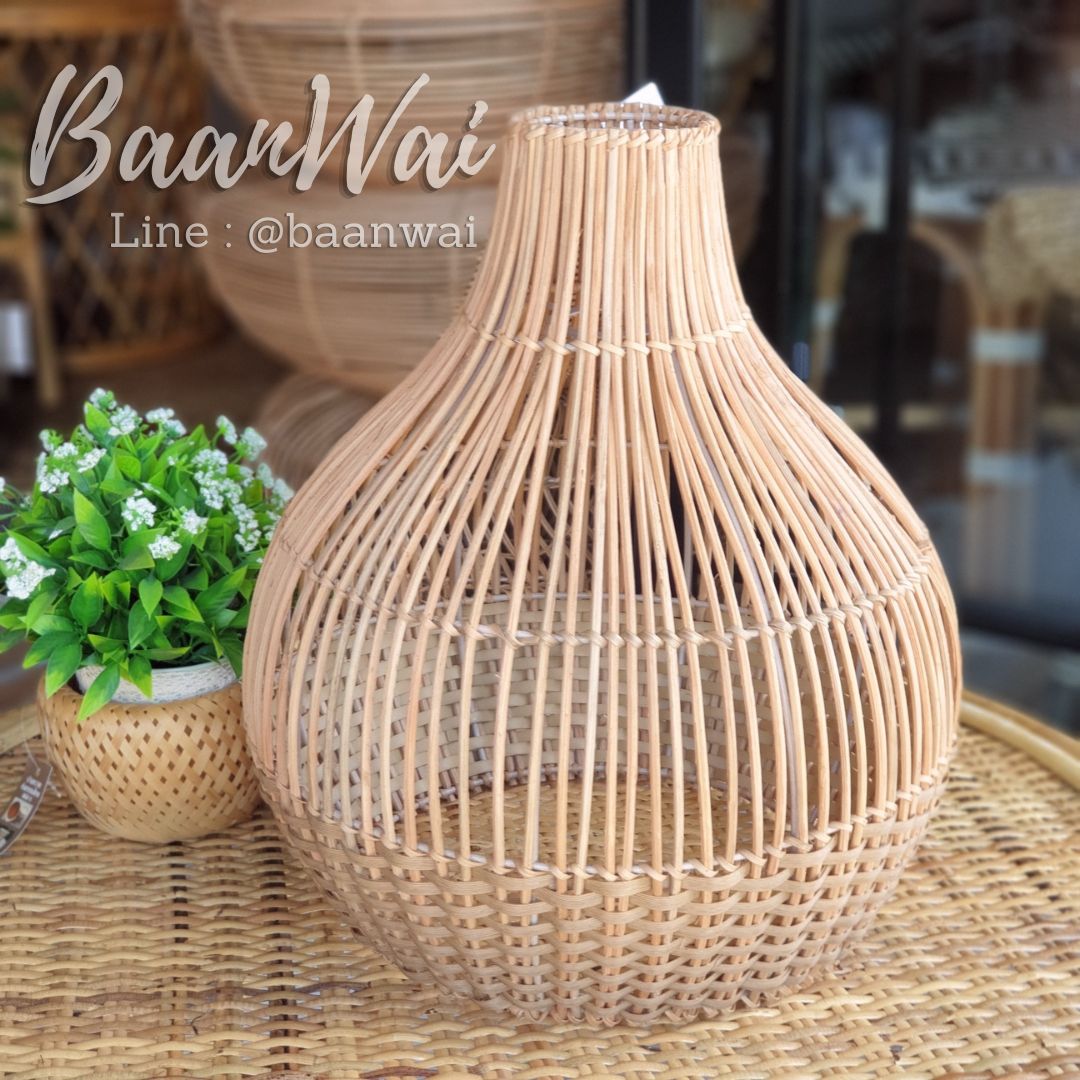 โคมไฟทรงน้ำเต้า สานหวายเทียมสีน้ำตาล