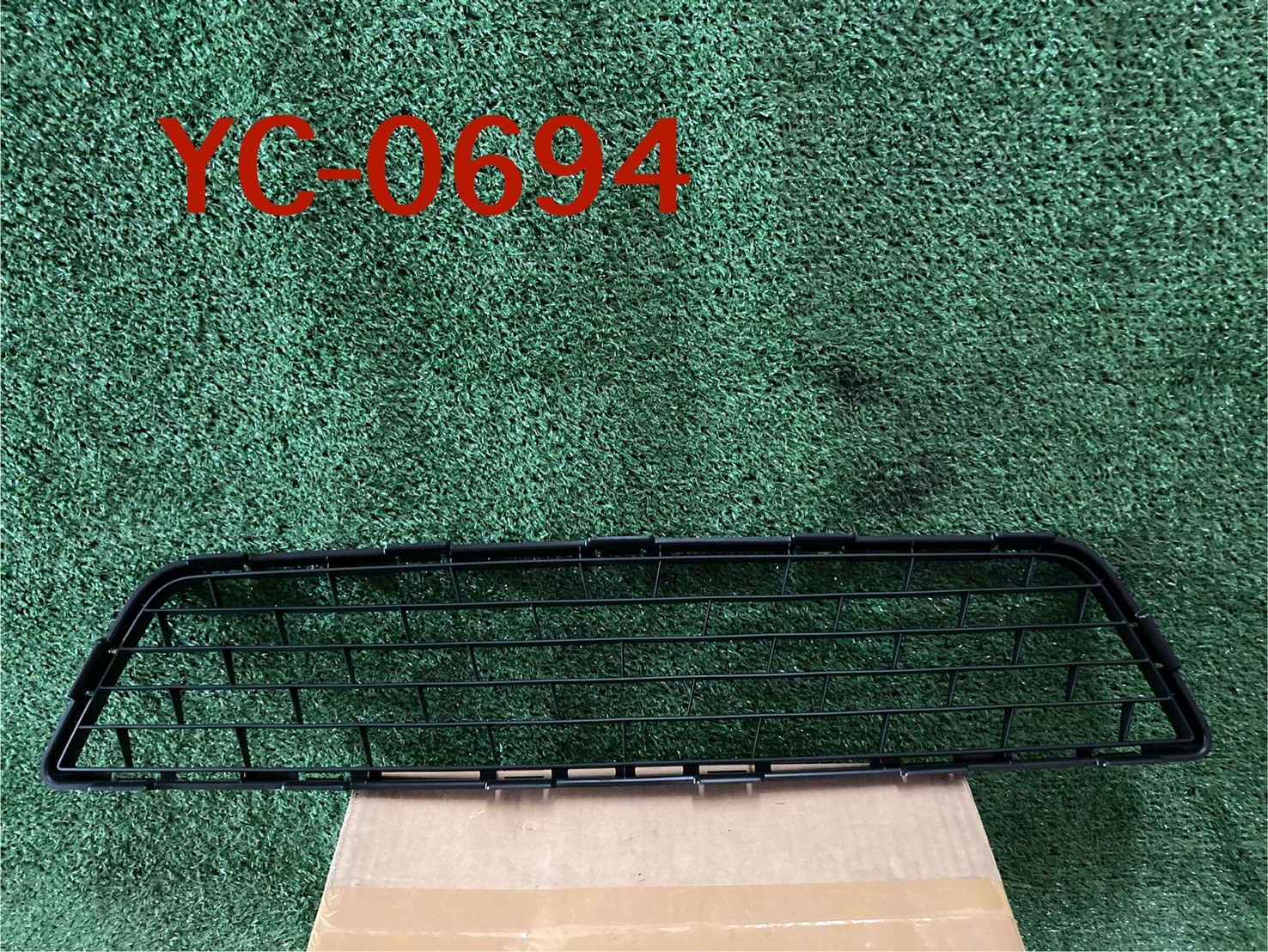 ช่องลมกันชนหน้า Nissan Slyphy แท้ศูนย์