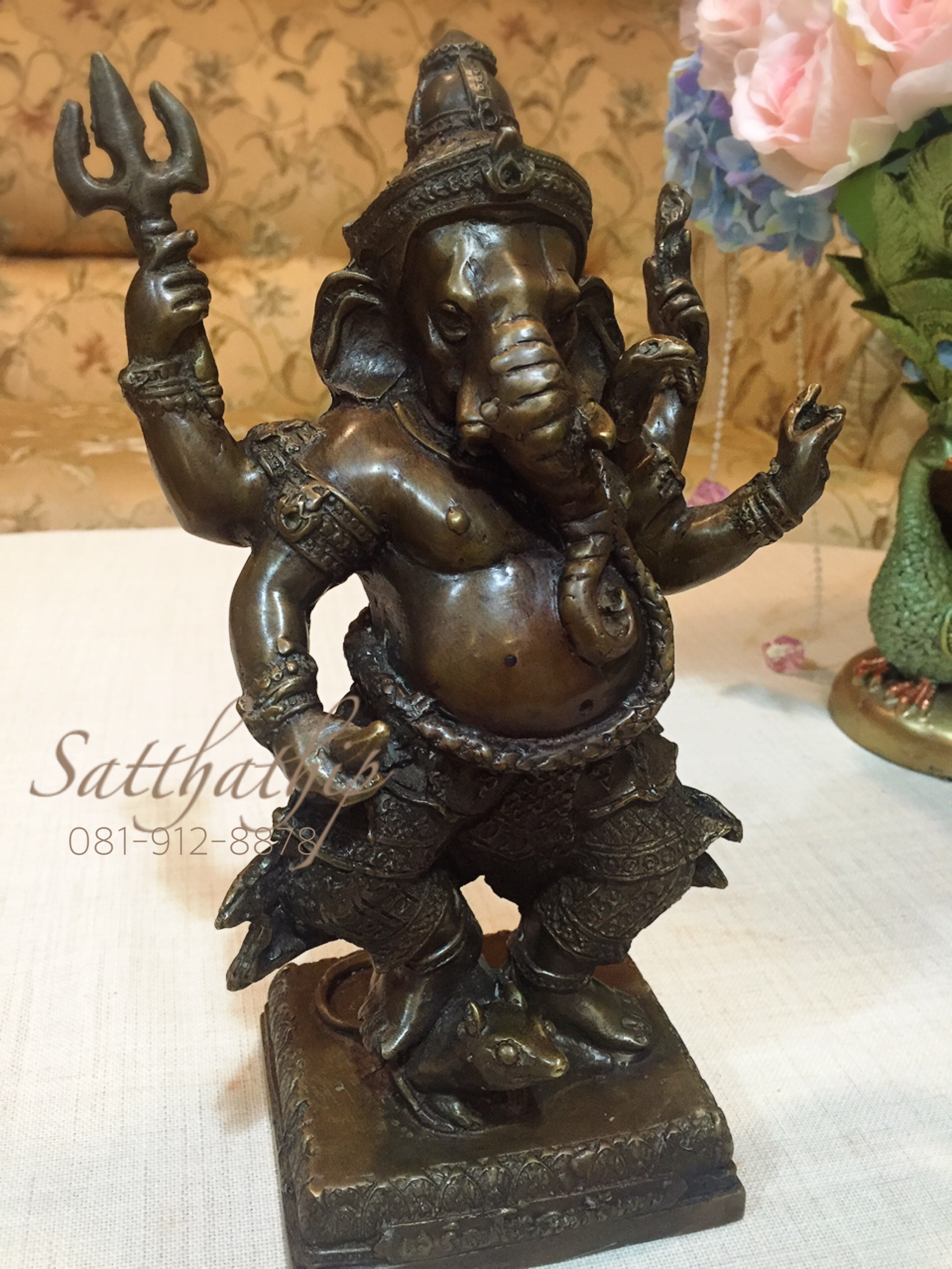 พระพิฆเนศ ปางลีลา (ทองเหลืองรมดำ) - Ganesha: Lord of Success