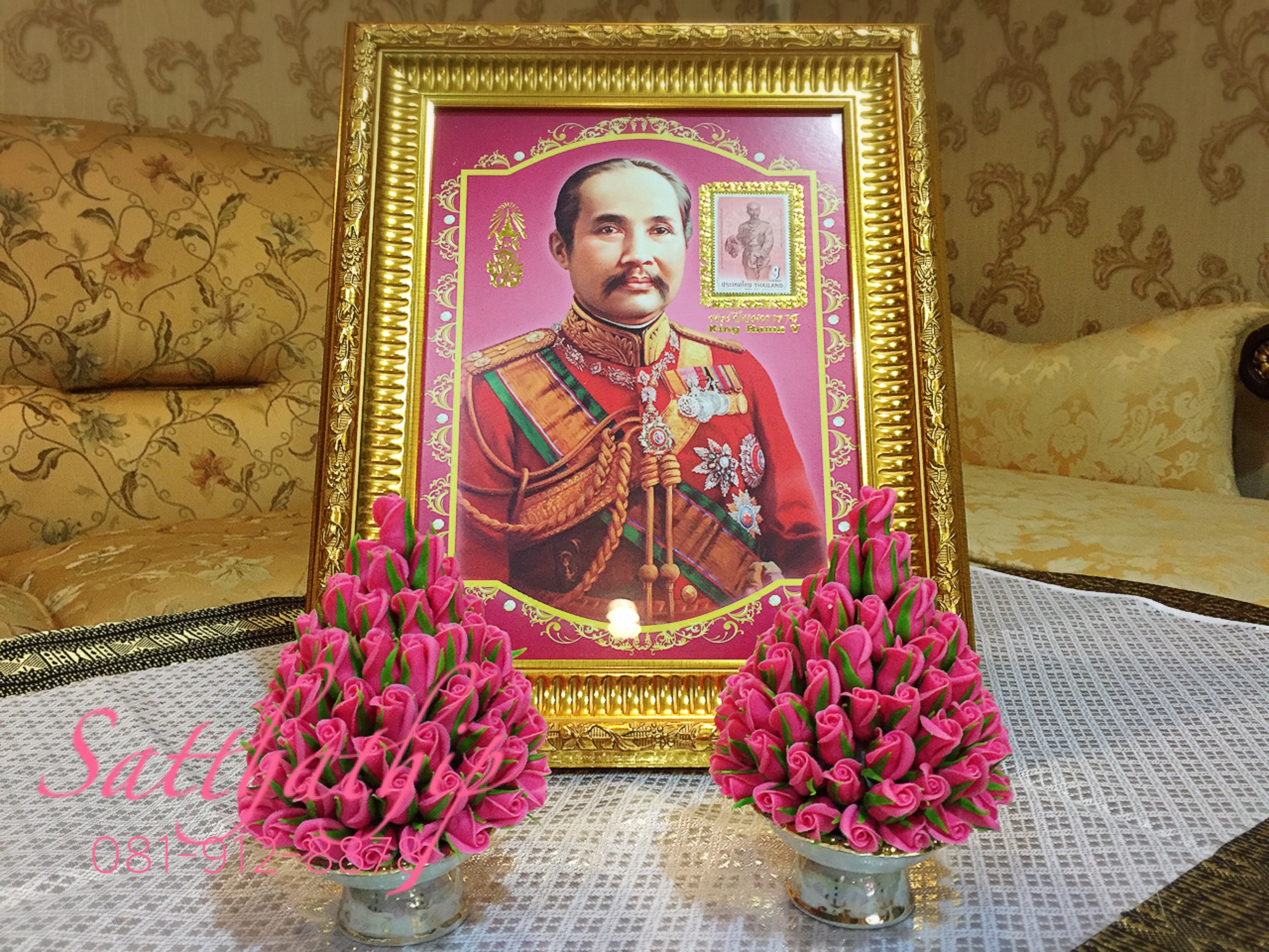 พานพุ่มดอกกุหลาบ ประดิษฐ์จากดิน [3.5 นิ้ว 1,100 บาท/คู่]