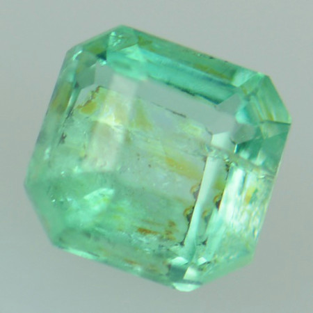 พลอยมรกตดิบ (Emerald) 0.34 กะรัต No oil