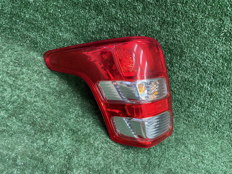 ไฟท้าย L Mitsubishi Triton 2015-2018