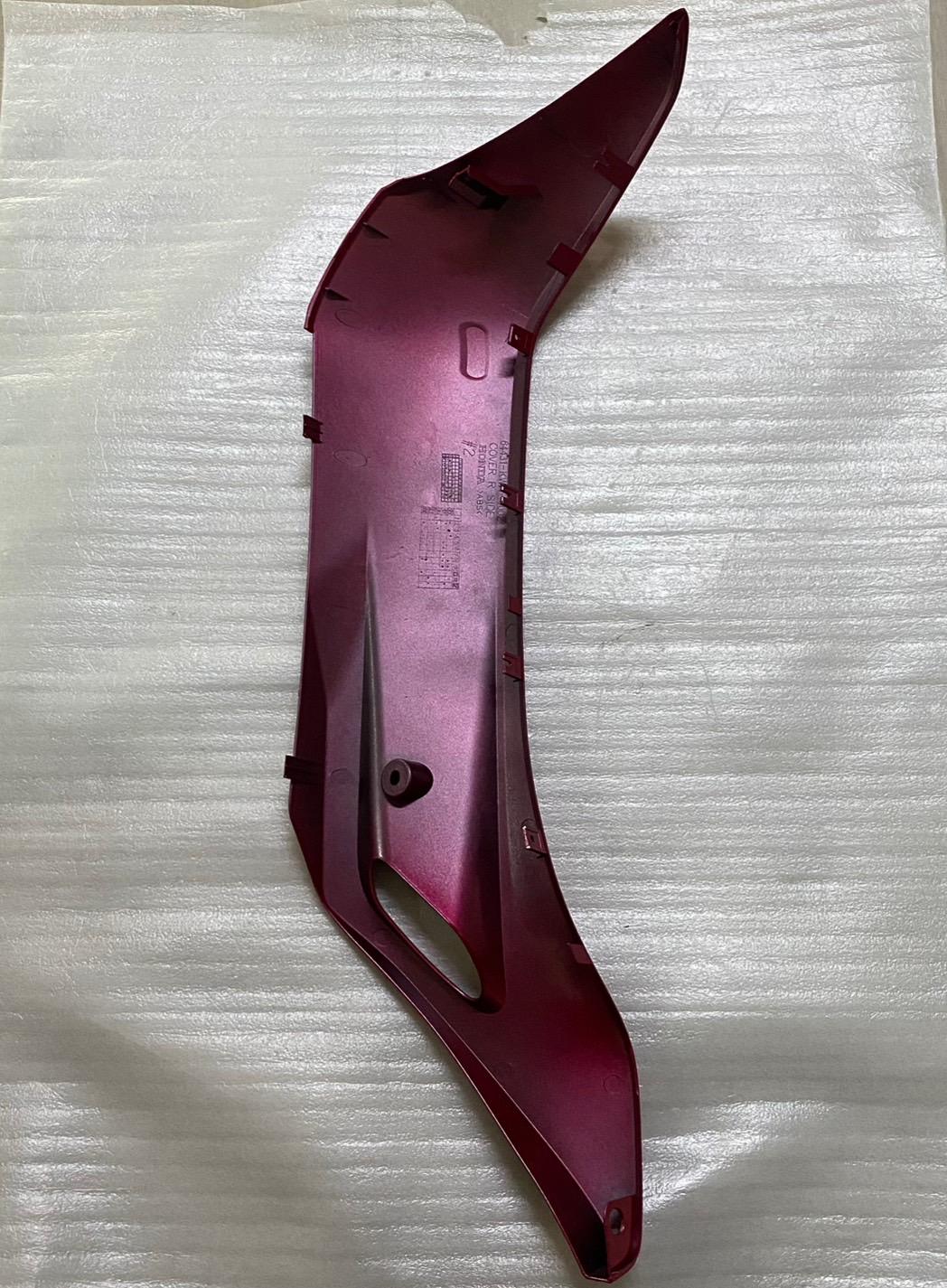 64431-KWN-900ZC ฝาครอบข้างด้านขวารถสีแดง PCX125 2009 อะไหล่แท้ HONDA
