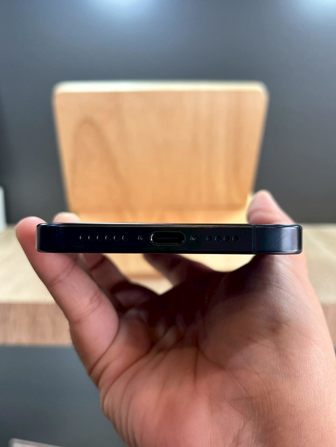 iPhone 15 Pro Max 256GB Blue Titanium