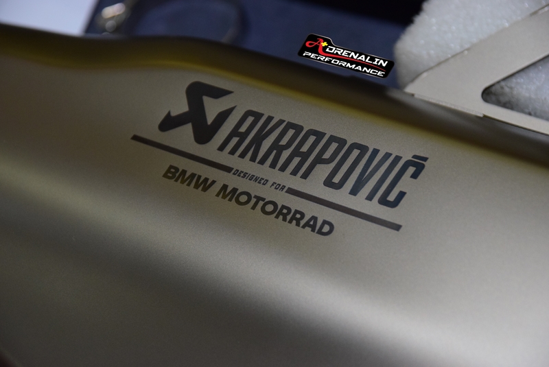 ท่อ Akrapovic ทรง HP สำหรับ R1250GS 2018+ ปลายไทเทเนียม (For Exhibition only)