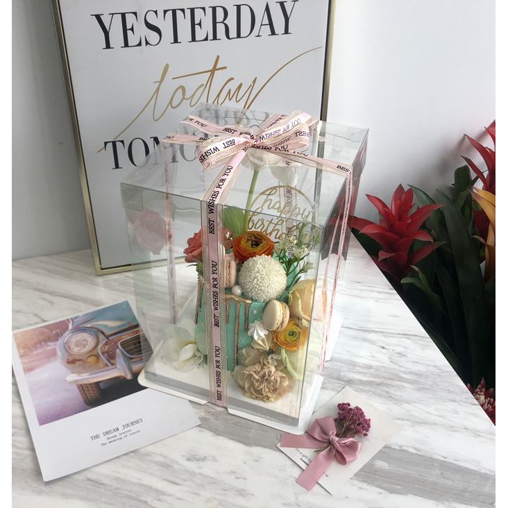 กล่องเค้กใสทรงสูง RB121 23x23x 32 ซม. 1 ใบ (เฉพาะกล่องไม่รวมโบว์) (09-8164)