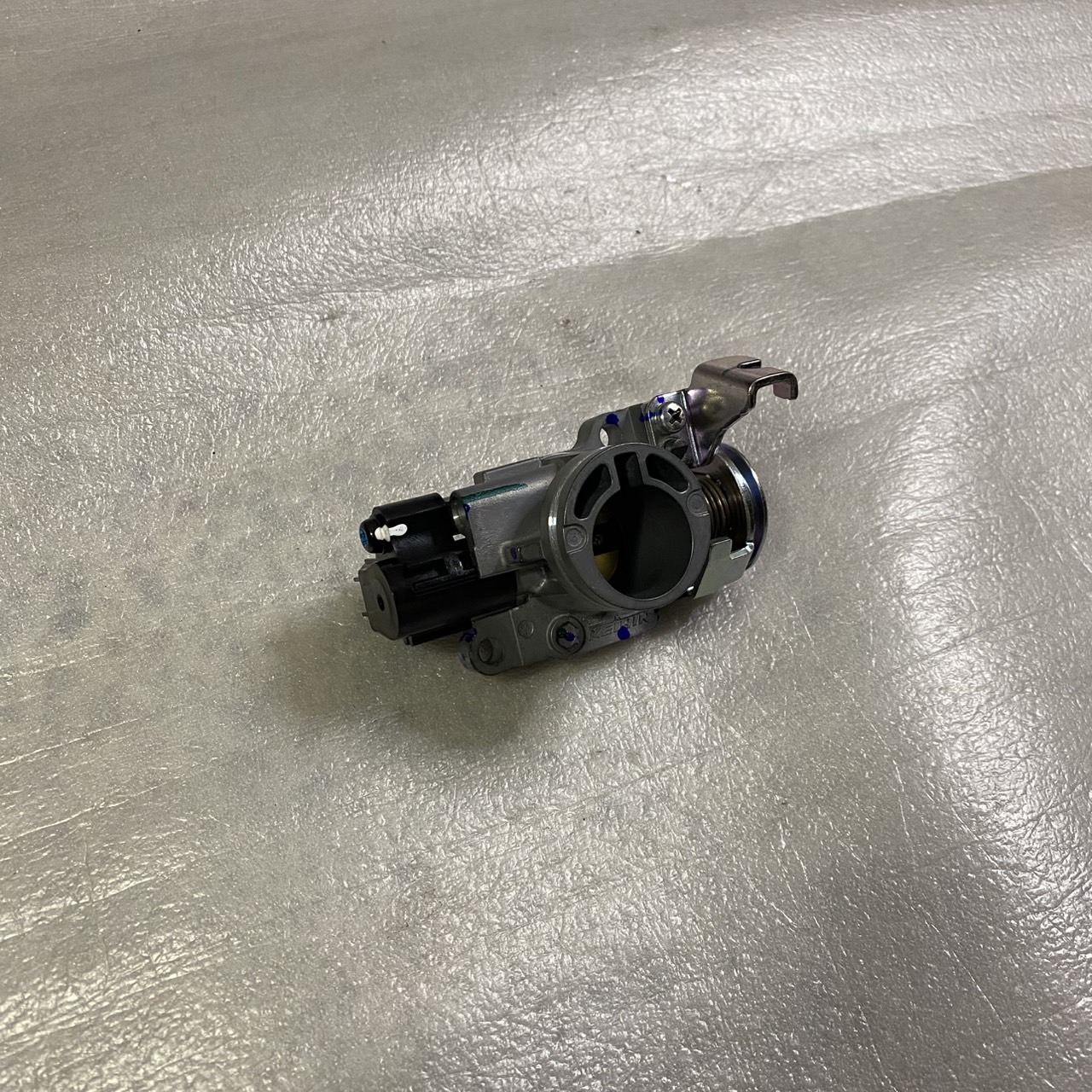 16410-KYZ-T41 ชุดเรือนลิ้นเร่ง WAVE125i ปี 2014-2017 อะไหล่แท้ HONDA