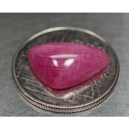 พลอยทับทิมแท้ (Ruby) 6.80 กะรัตสีม่วงแดง