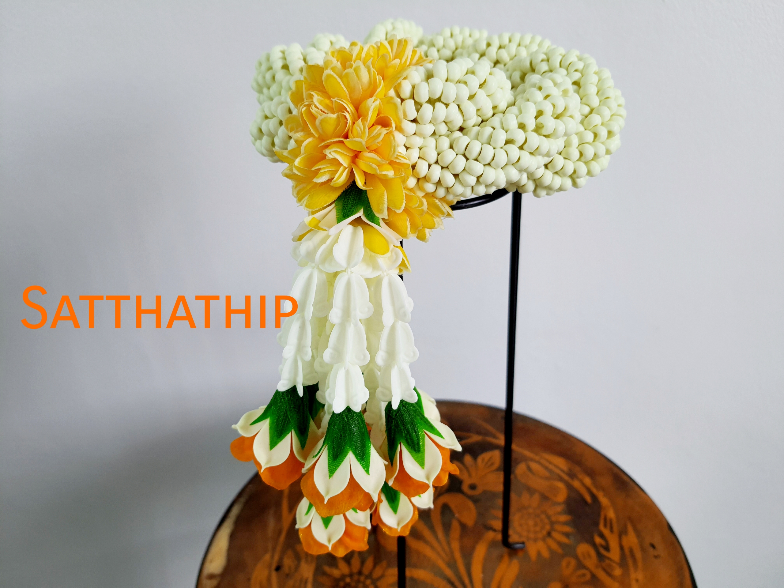 พวงมาลัยดอกรัก - พวงมาลัยดอกรักเกลียว - พวงมาลัยดอกรักเกลียวประดิษฐ์