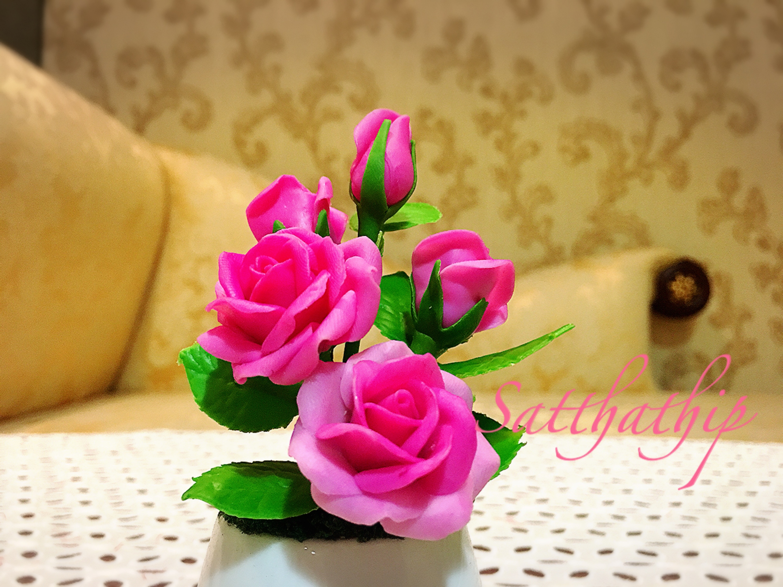 แจกันดอกกุหลาบ สีชมพู ประดิษฐ์จากดิน - ดอกกุหลาบ - Rose Flower