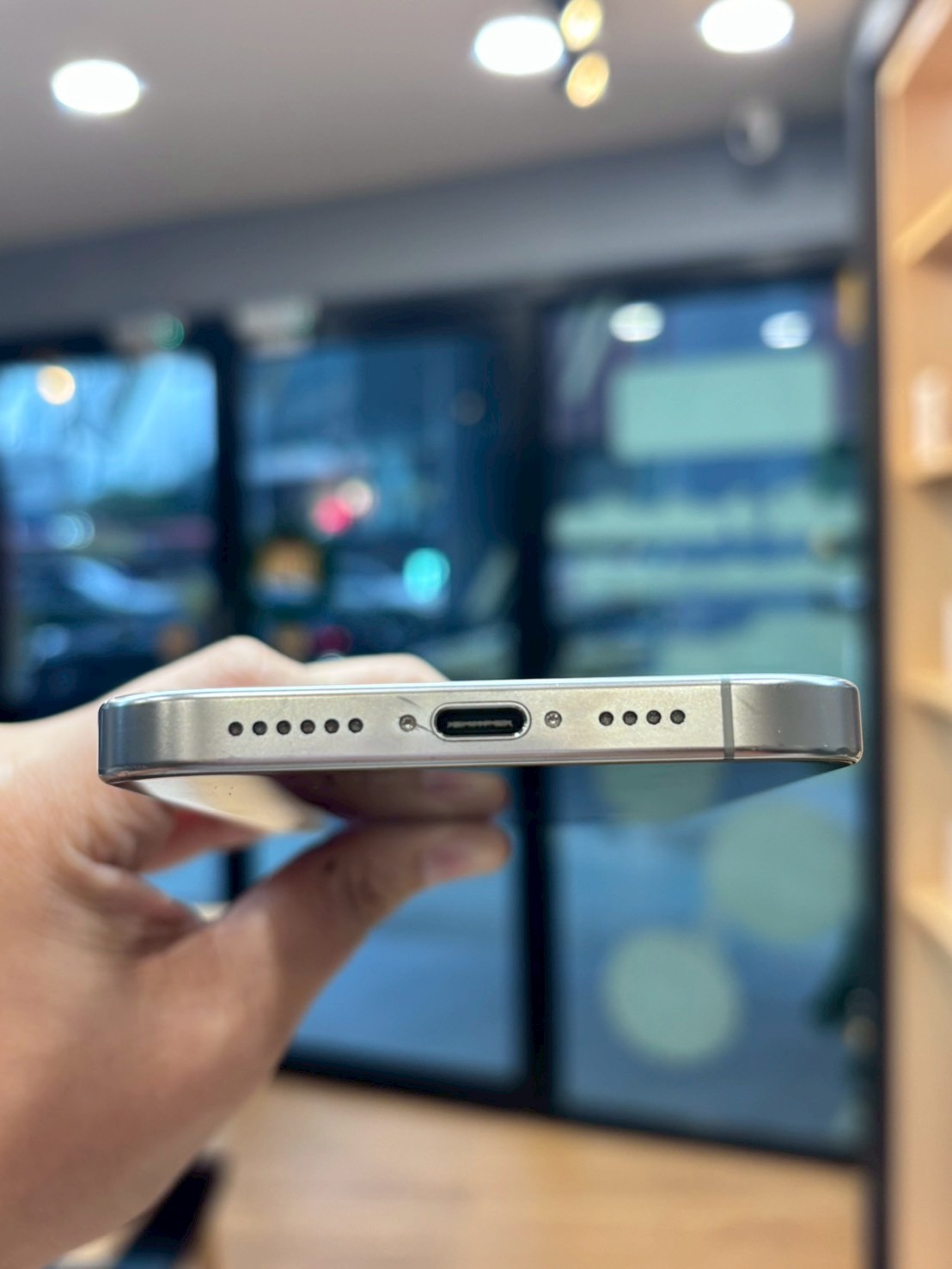 iPhone 16 Pro Max 256GB Natural Titanium