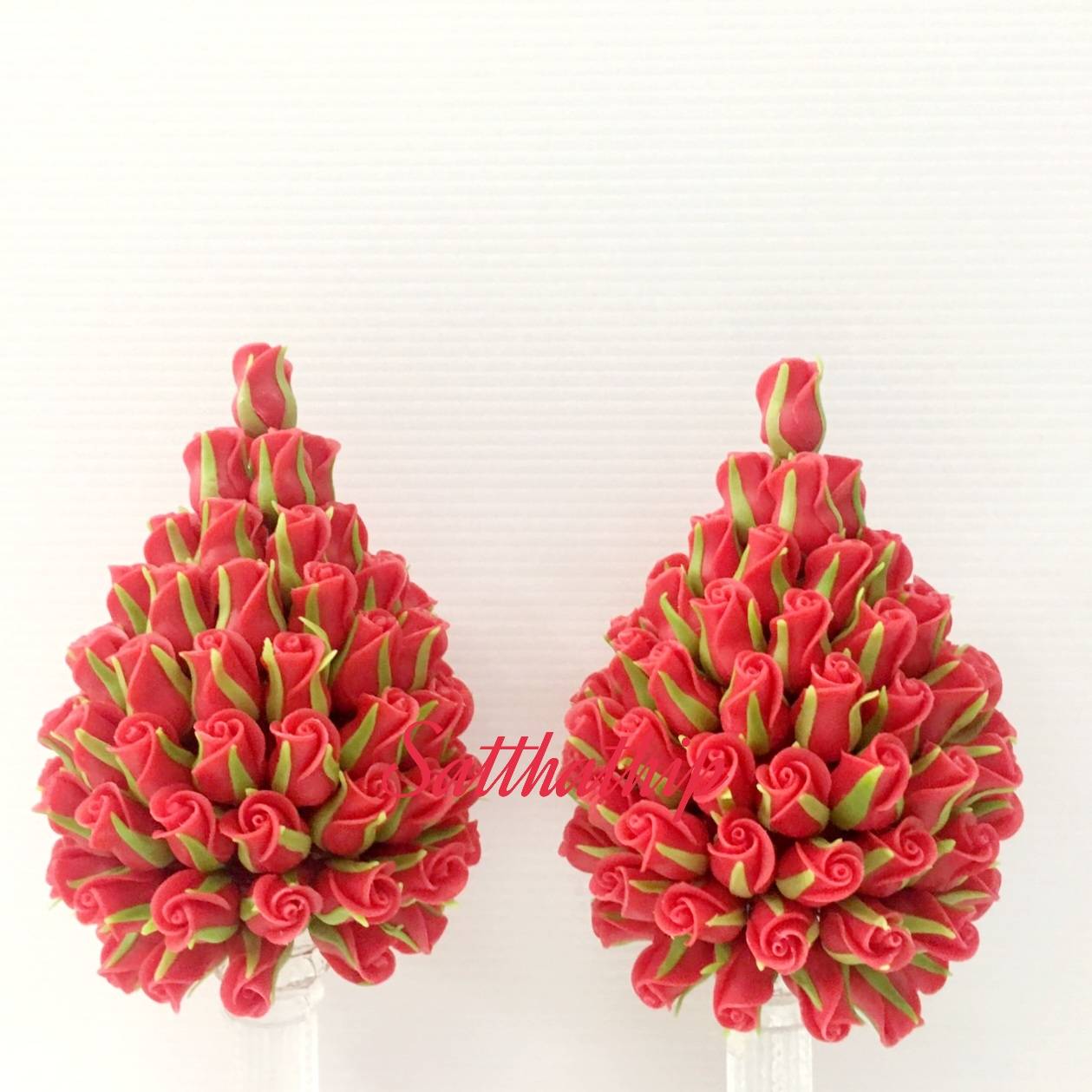 พานพุ่มดอกกุหลาบ ประดิษฐ์จากดิน [3 นิ้ว 1,250 บาท/คู่]