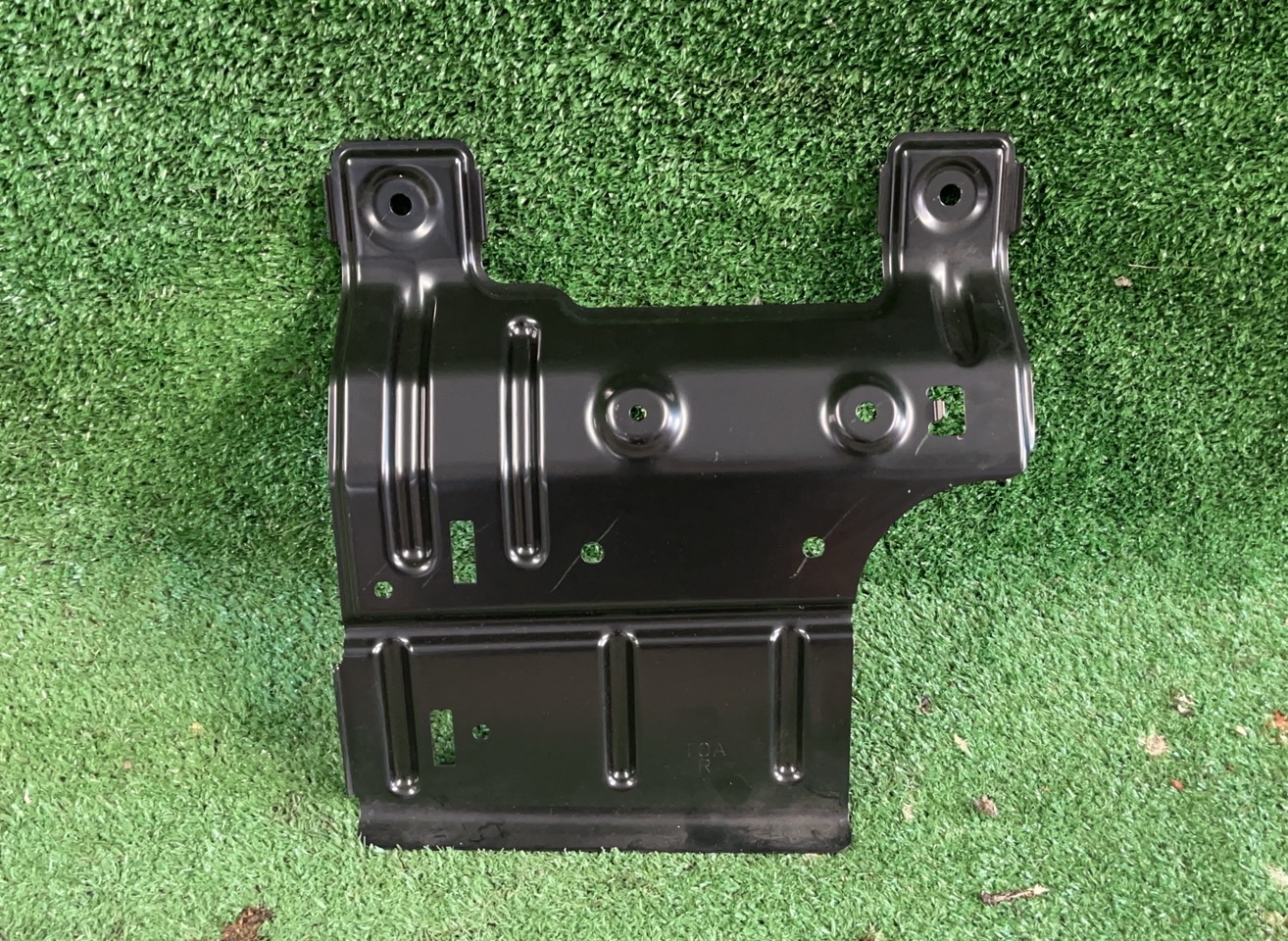 แผ่นเหล็กใต้กันชนหน้า Honda CR-V 2013