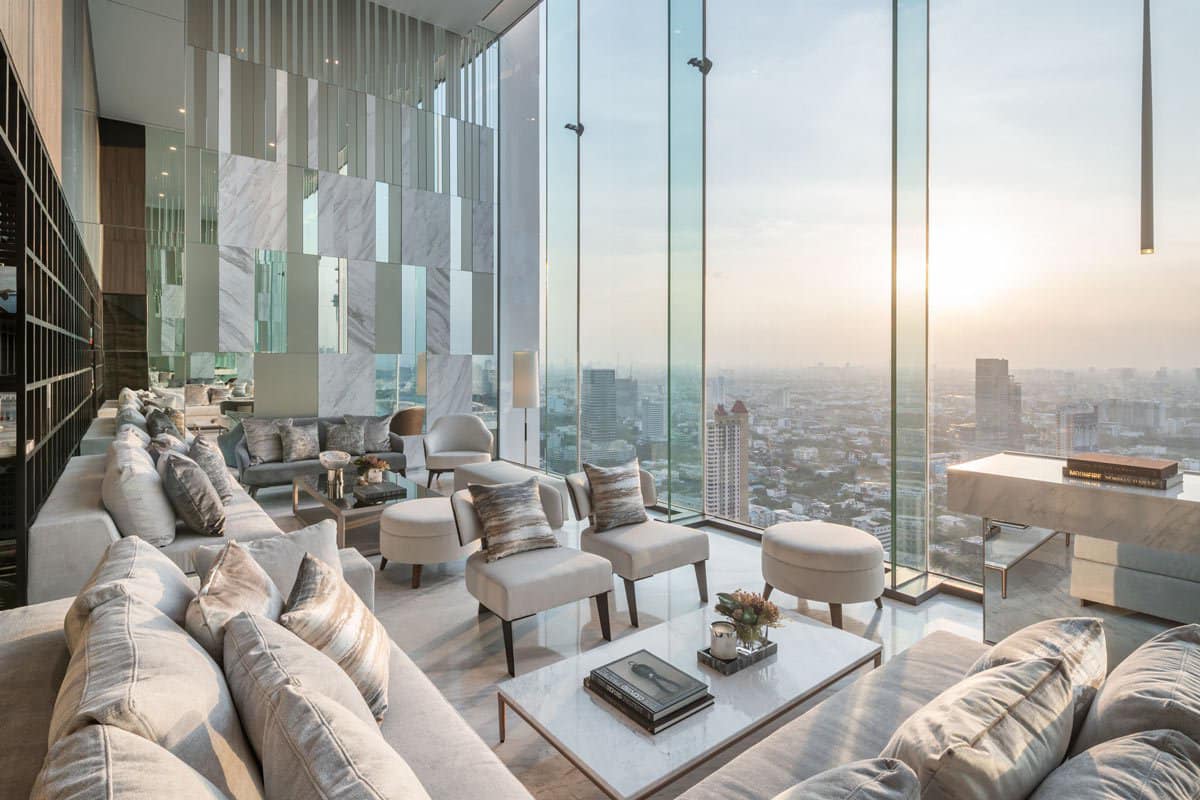 The Line Phahon-Pradipat