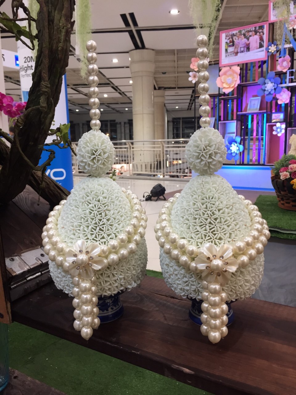 พานพุ่ม - พานพุ่มสักการะ - พานพุ่มดอกรัก - พานพุ่มดอกรักประดิษฐ์ (พลาสติก) - พานพุ่มสีขาว - Panpum