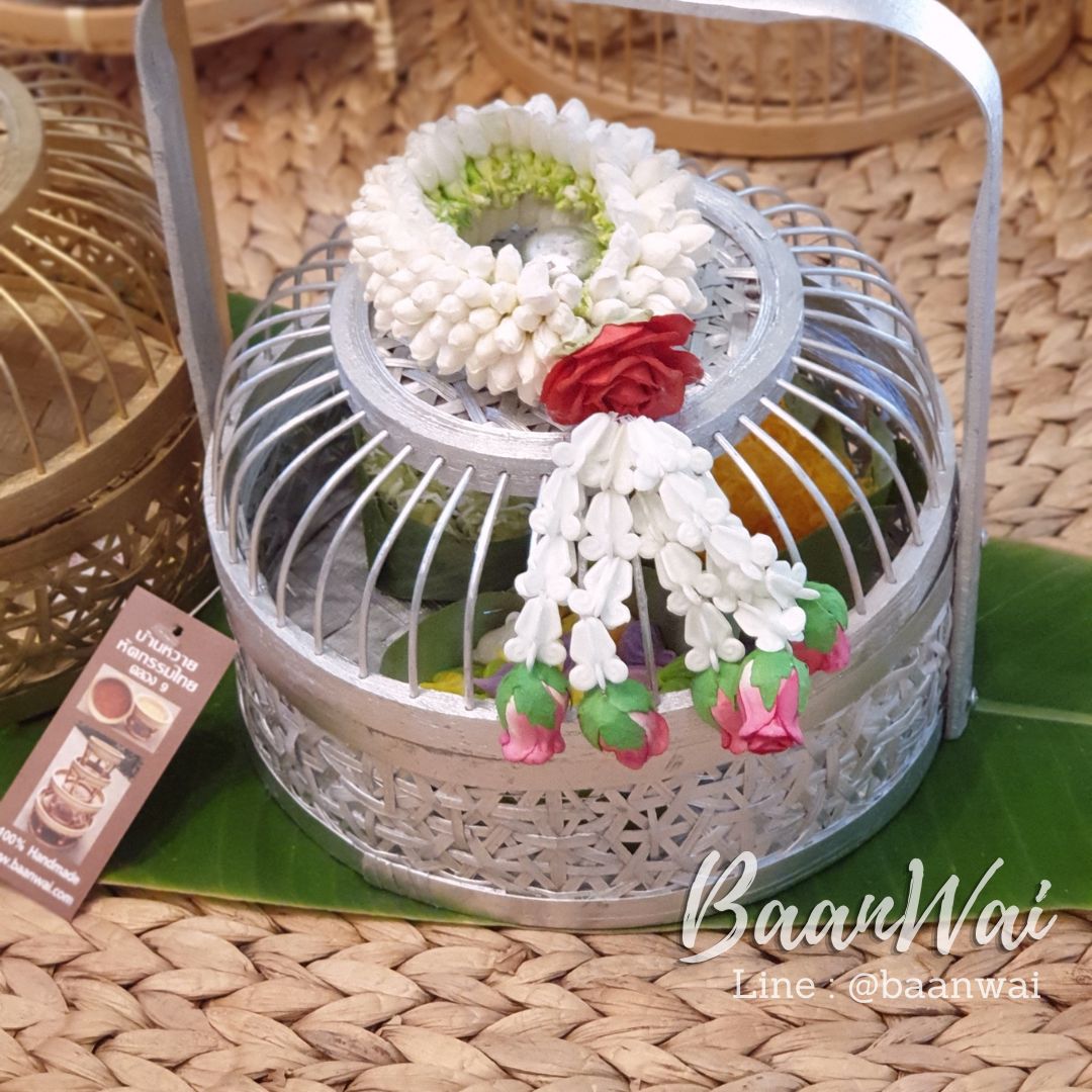 ปิ่นโตลายพิกุล ขนาด 8 นิ้ว รุ่นฝากรงนก 1 ชั้น (สีเงิน)