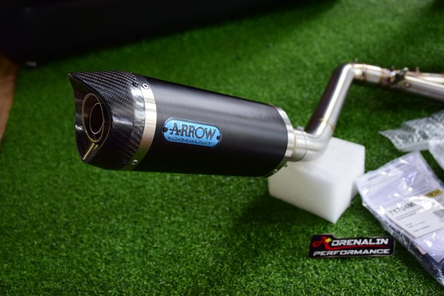 ท่อ Arrow Full System รุ่น Thunder สำหรับ CB650 R CBR650R 2019 ขึ้นไป (for exhibition only)