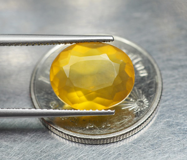 โอปอลสีเหลือง (Yellow Opal) 2.95 กะรัต