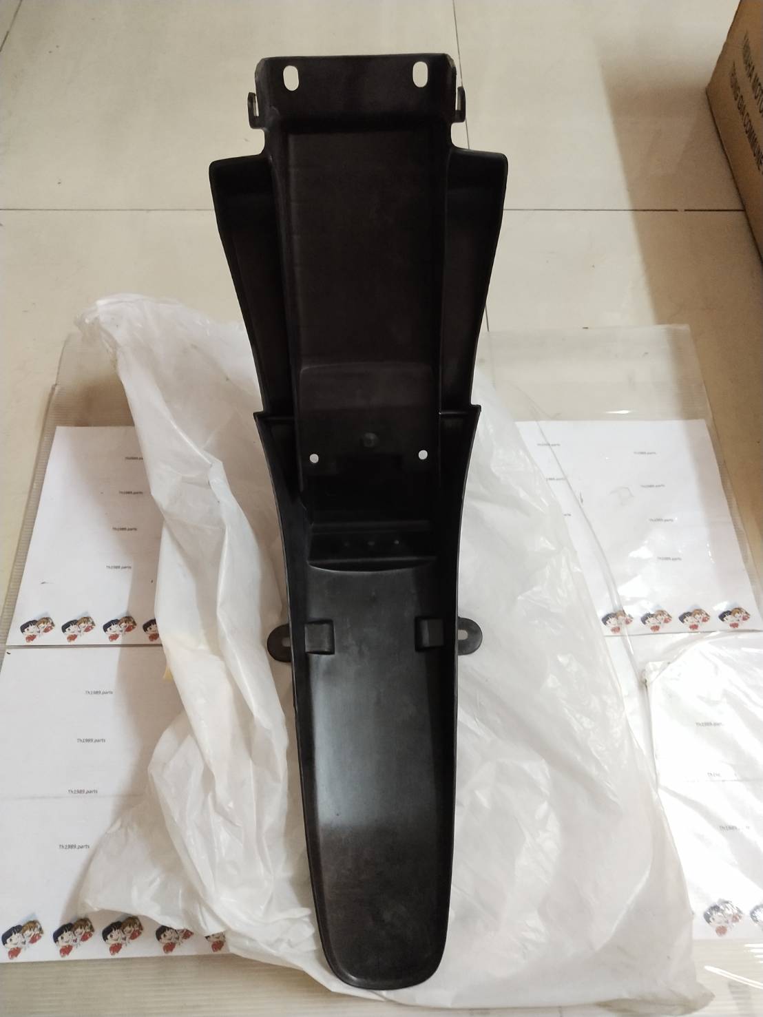 บังโคลนหลัง FRESH , FRESH II อะไหล่แท้ YAMAHA 5HV-F1611-00