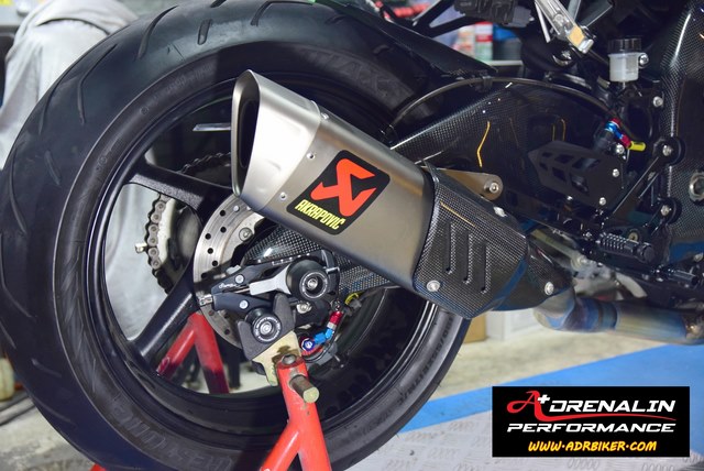 Lightech ชุดตั้งโซ่ (Chain Adjuster kit) สำหรับ MT-10